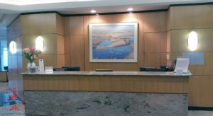 American Airlines Admirals Club YYZ Toronto Canada Terminal 3 Concourse A RenesPoints blog review (3)