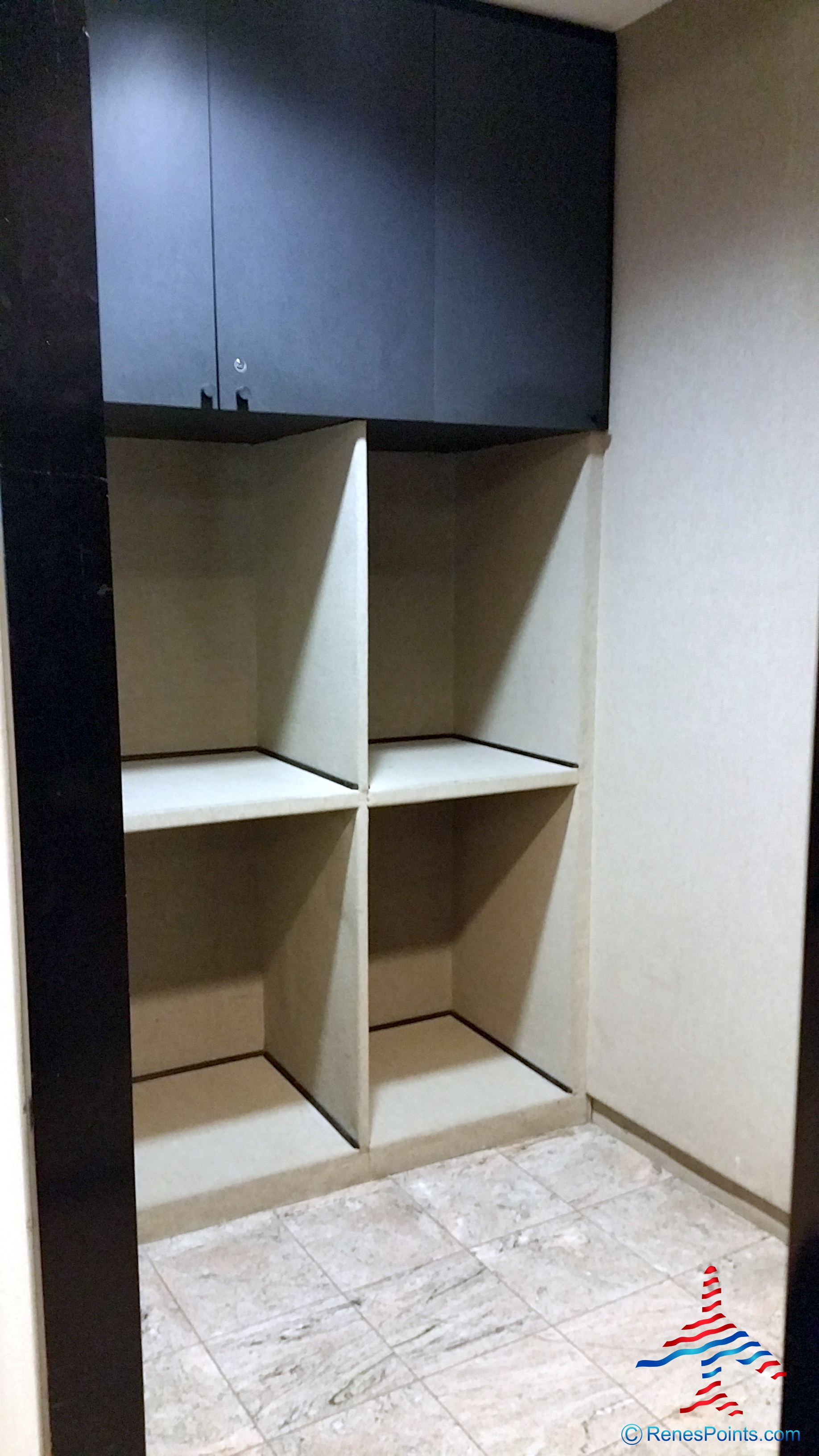 Review: American Airlines Admirals Club YYZ post US immigration Terminal 3