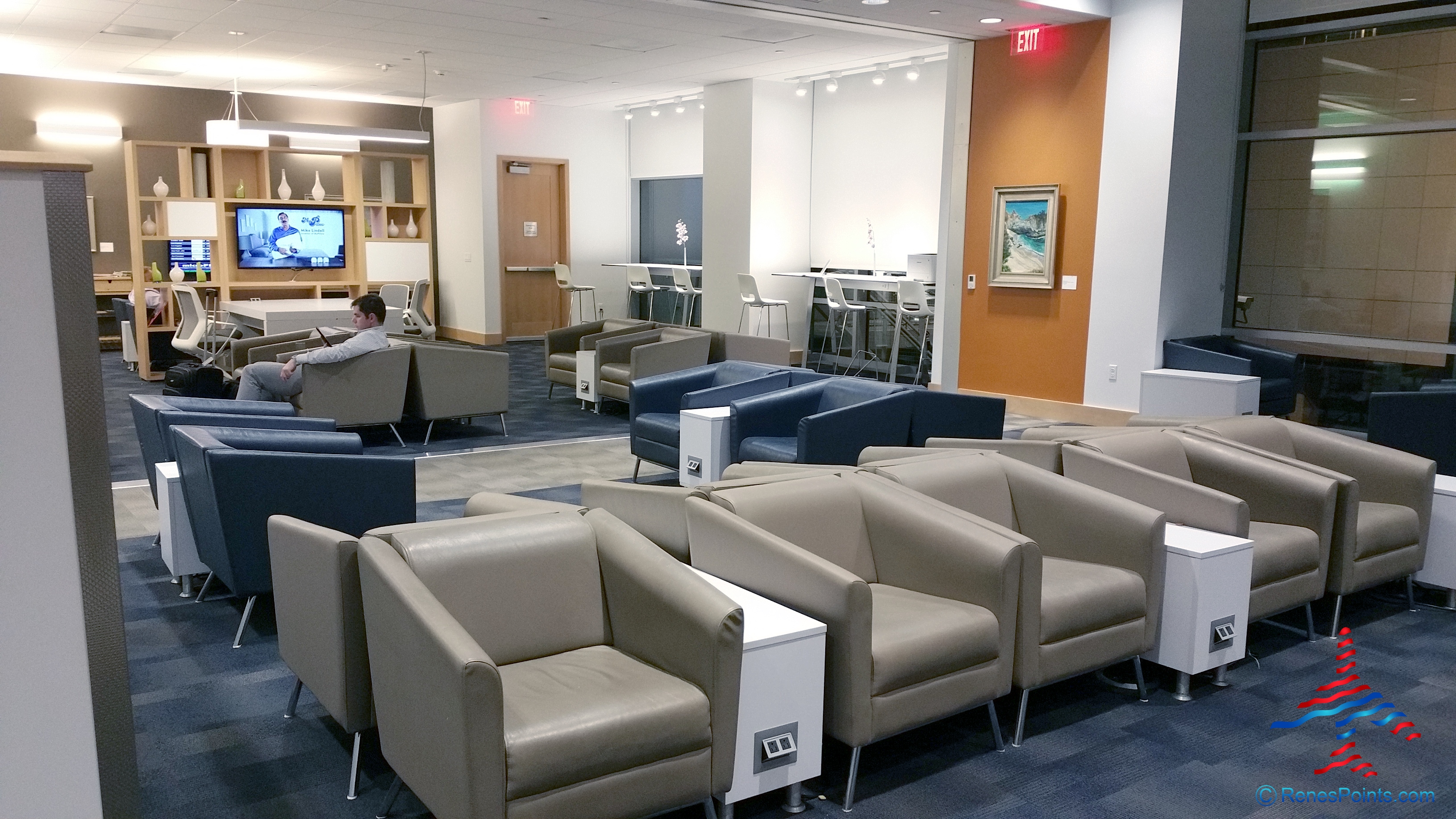 San Diego SAN Airport AirSpace Lounge Review RenesPoints Travel Blog