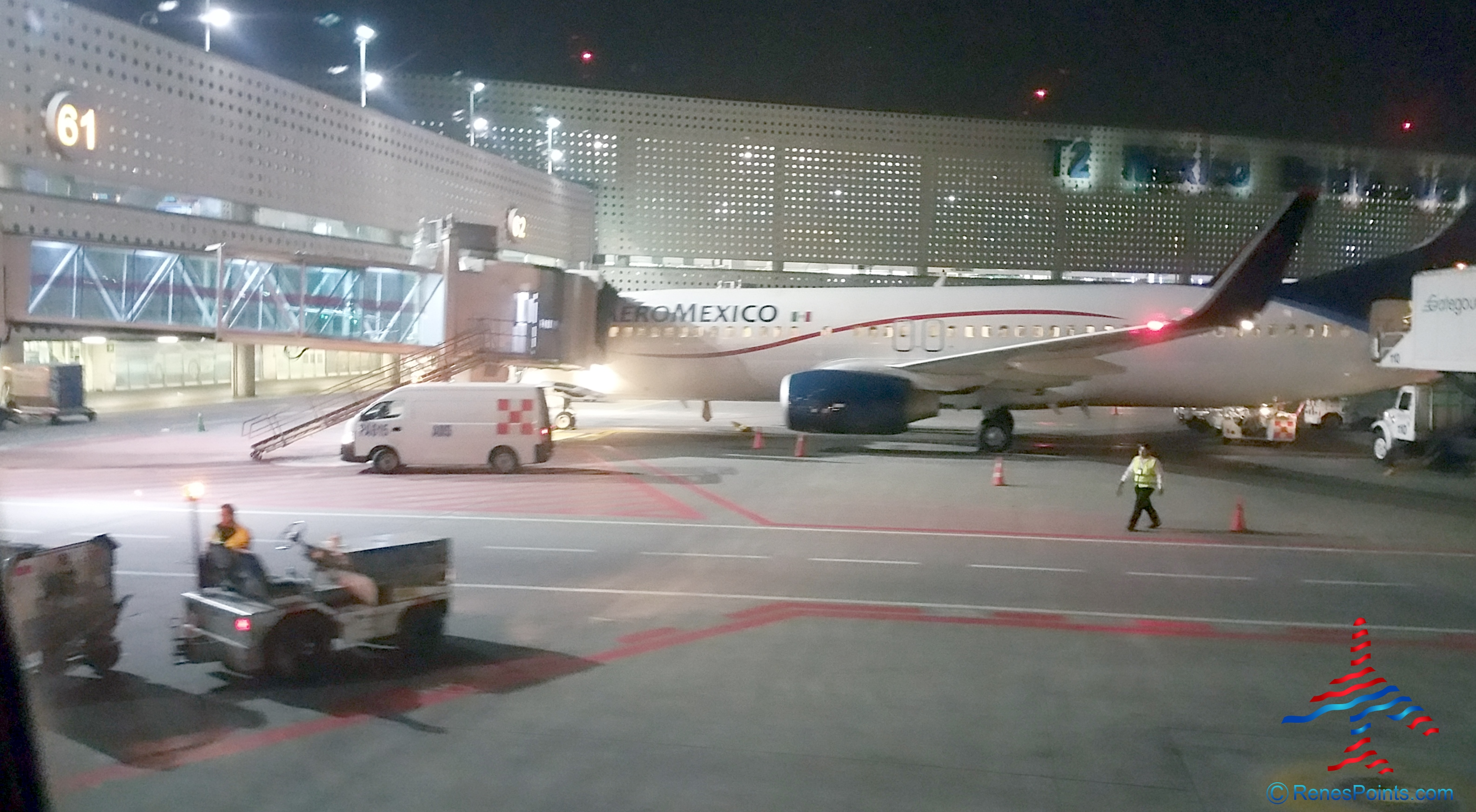 AeroMexico 737-800 MCO-MEX –  An AeroMexico Mileage Run in Business Class