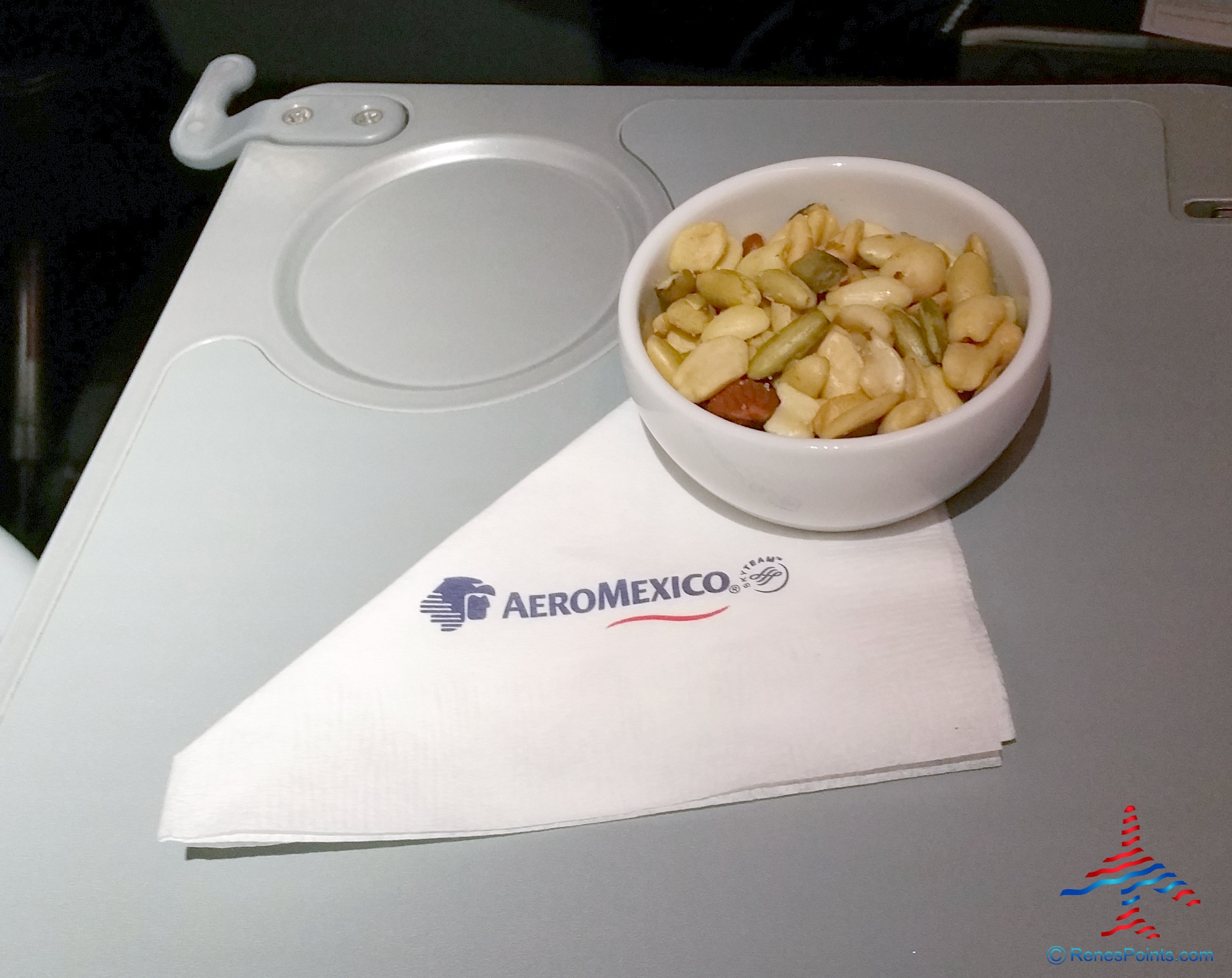 AeroMexico 737-800 MCO-MEX –  An AeroMexico Mileage Run in Business Class