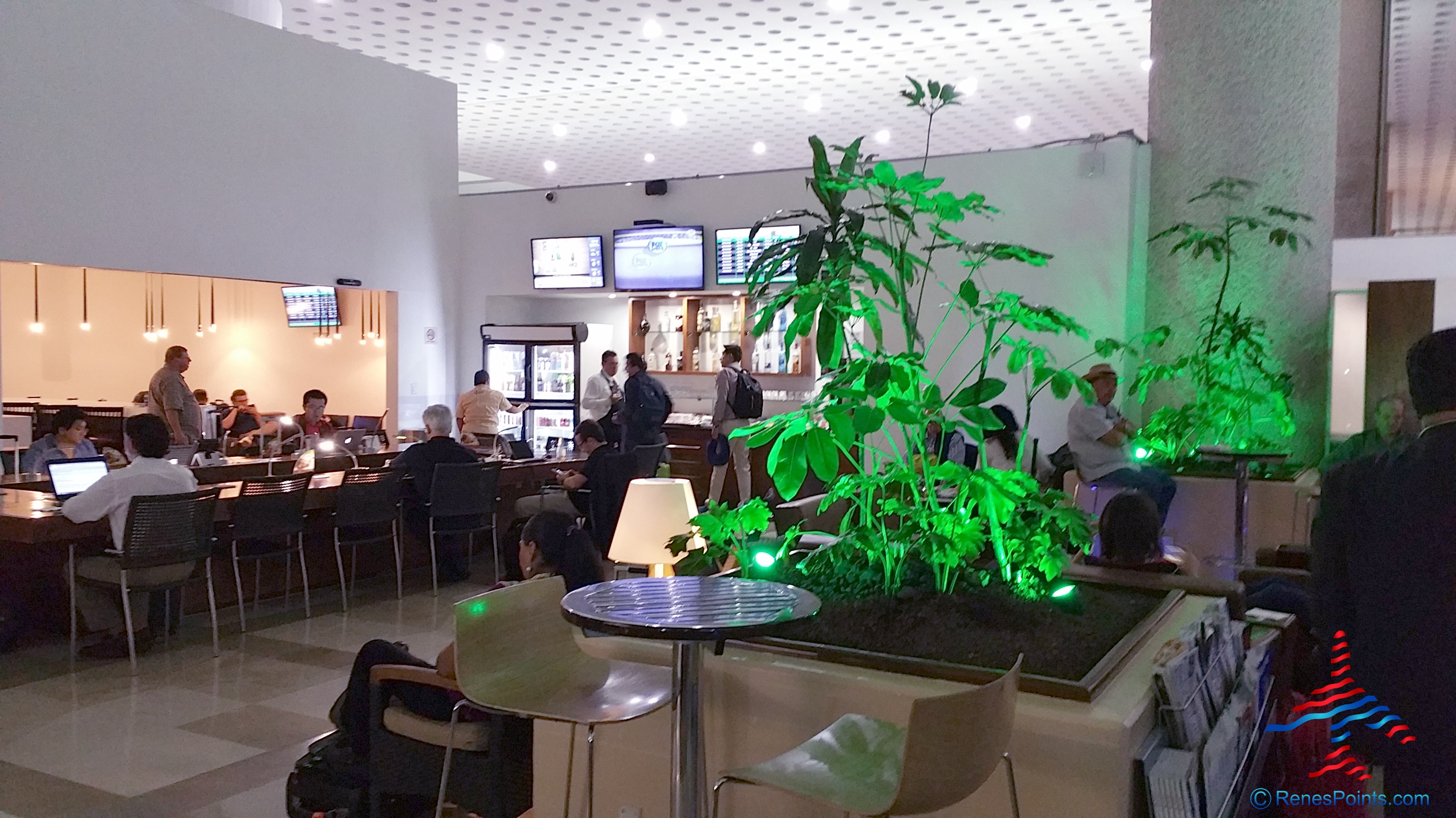 AeroMexico Skyteam Lounge Review Mexico City Airport MEX – An AeroMexico Mileage Run in Business Class