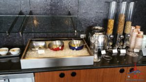 Minneapolis MSP Delta Sky Club C gates RenesPoints Blog Review (10)