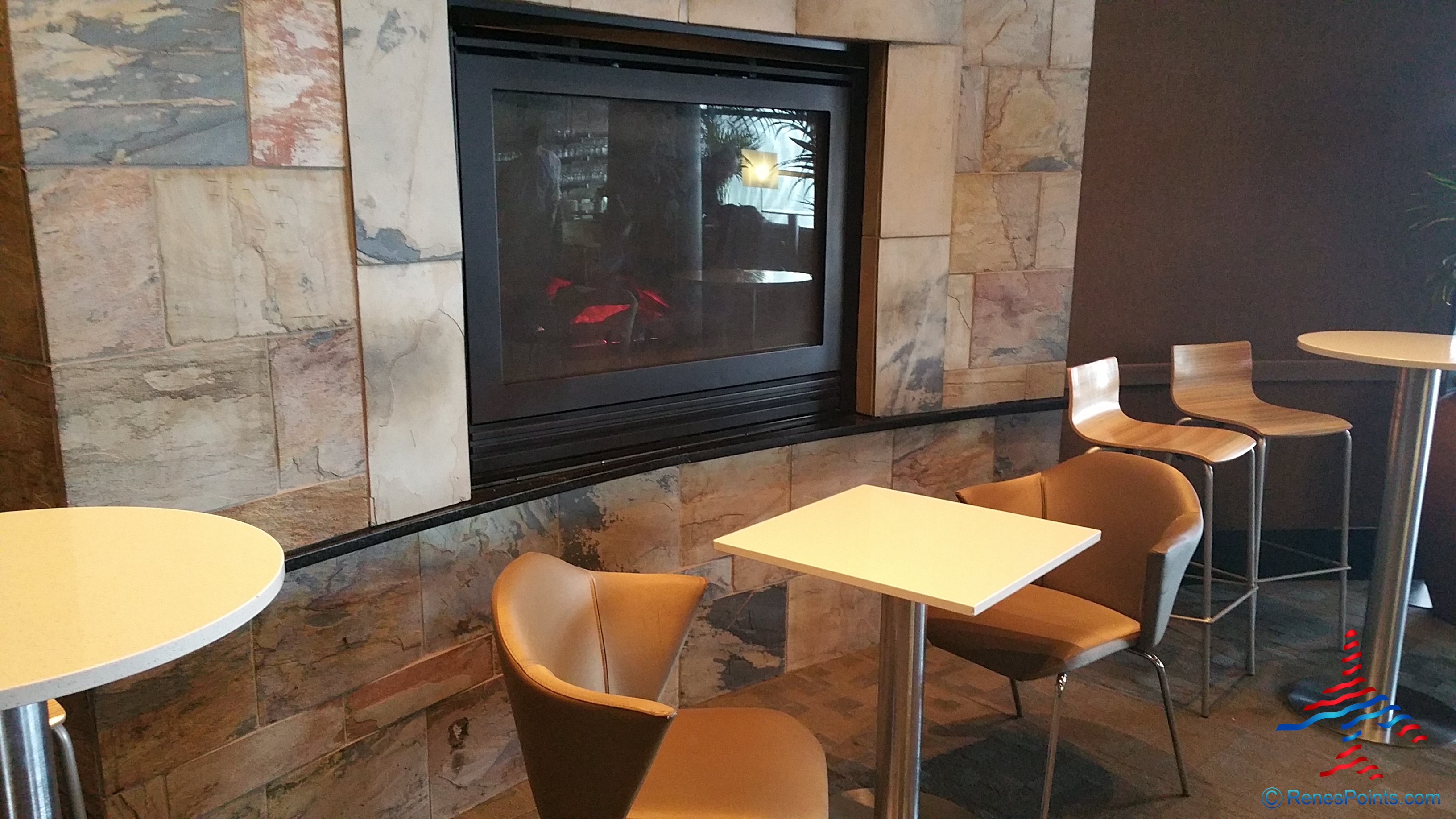 Delta Sky Club Review Minneapolis MSP B/C (near C gates) Review