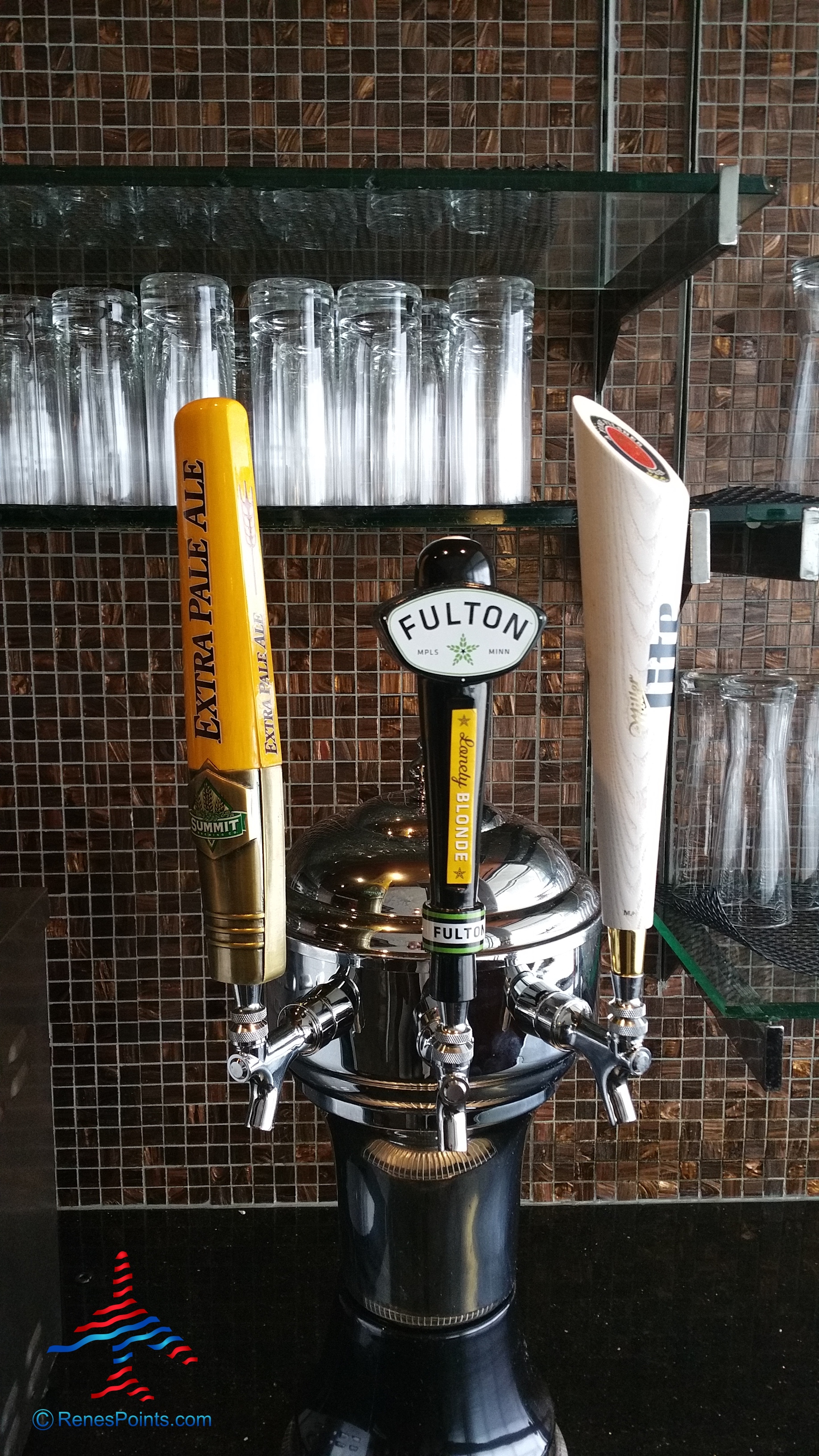 Delta Sky Club Review Minneapolis MSP B/C (near C gates) Review