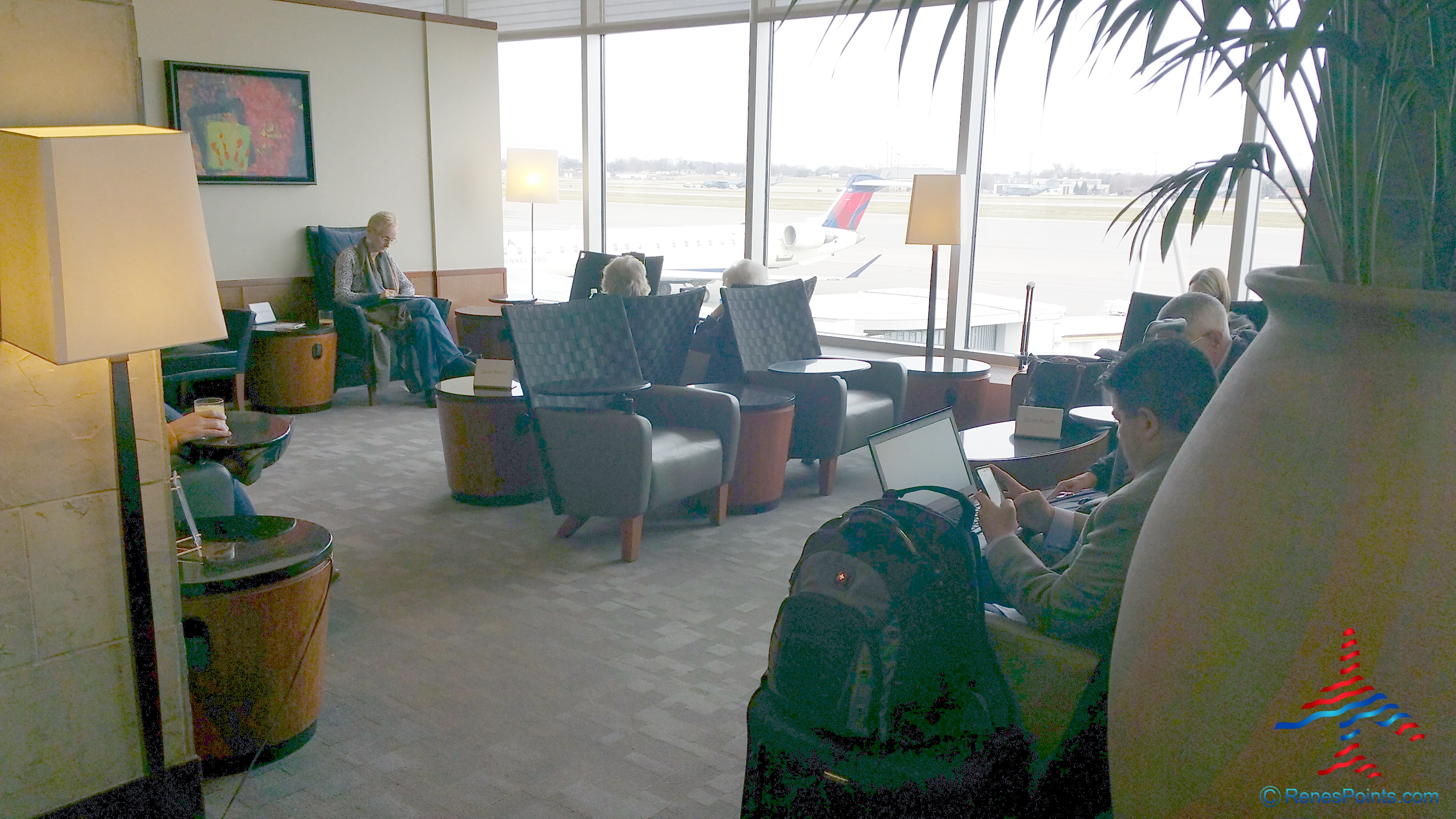 Delta Sky Club Review Minneapolis MSP B/C (near C gates) Review