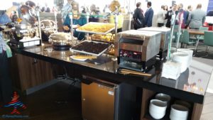 New Delta Sky Club ATL Atlanta Airport B concorse RenesPoints blog reveiw (31)