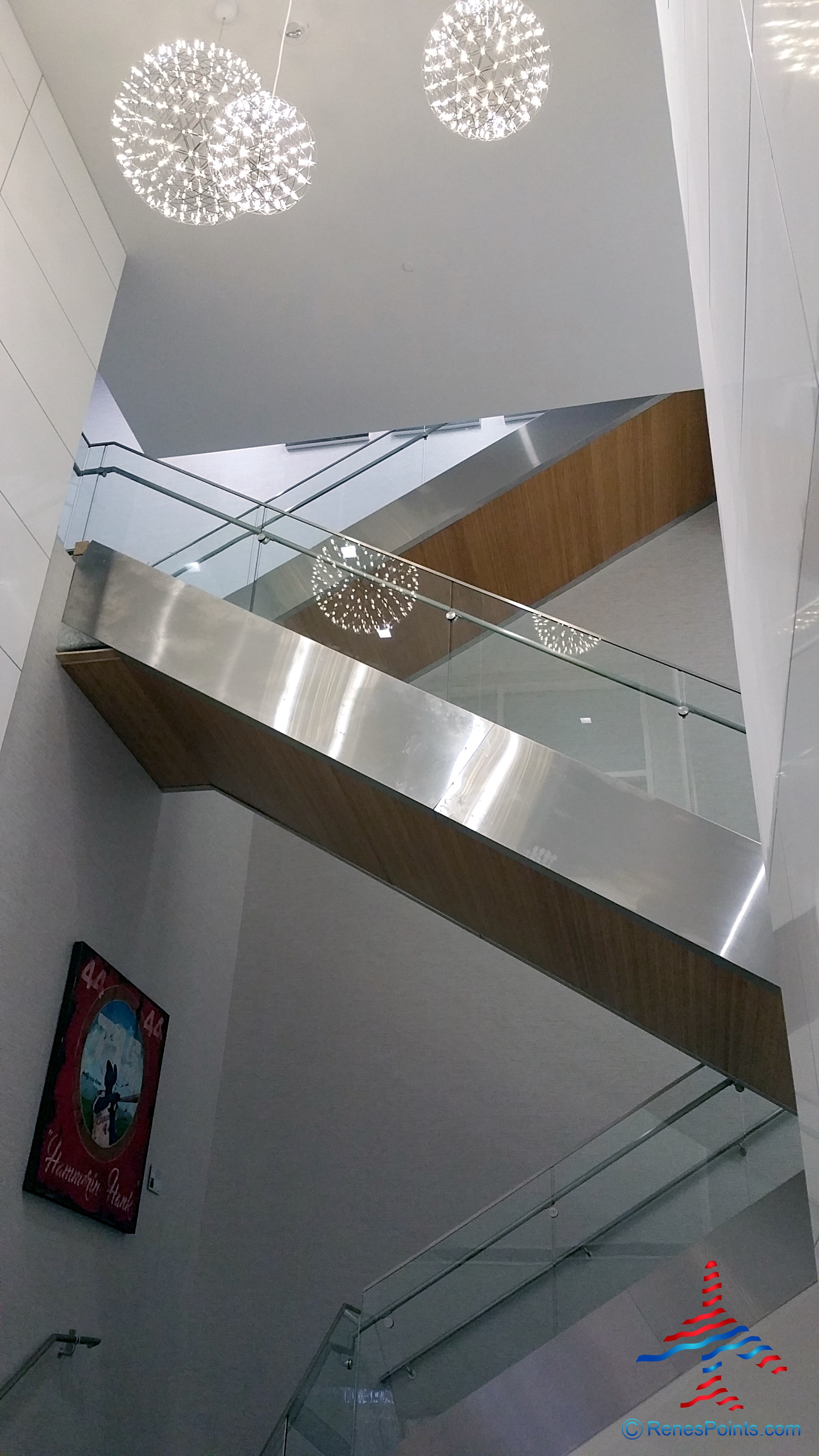 Delta Sky Club ATL Atlanta Concourse B Review by RenesPoints blog