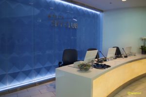 dsc_8822_delta-skyclub-checkin-desk