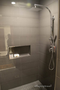 dsc_8902_seattle-delta-skyclub-seatac-shower-suites-laptoptravel_