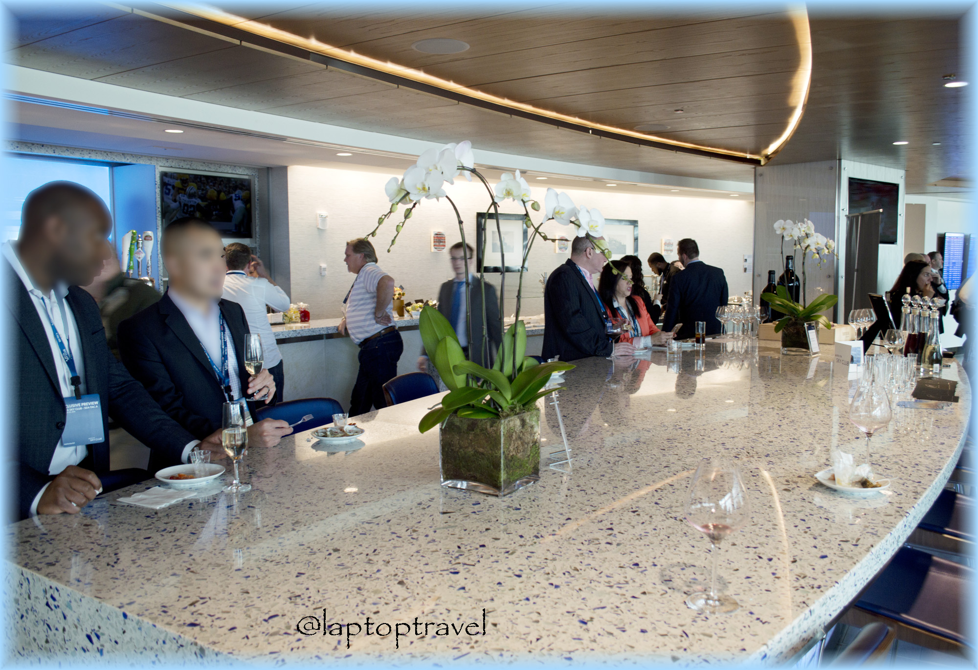 Review of Delta’s Newest Massive Flagship Sky Club in Seattle SEA – A First-Hand Visit