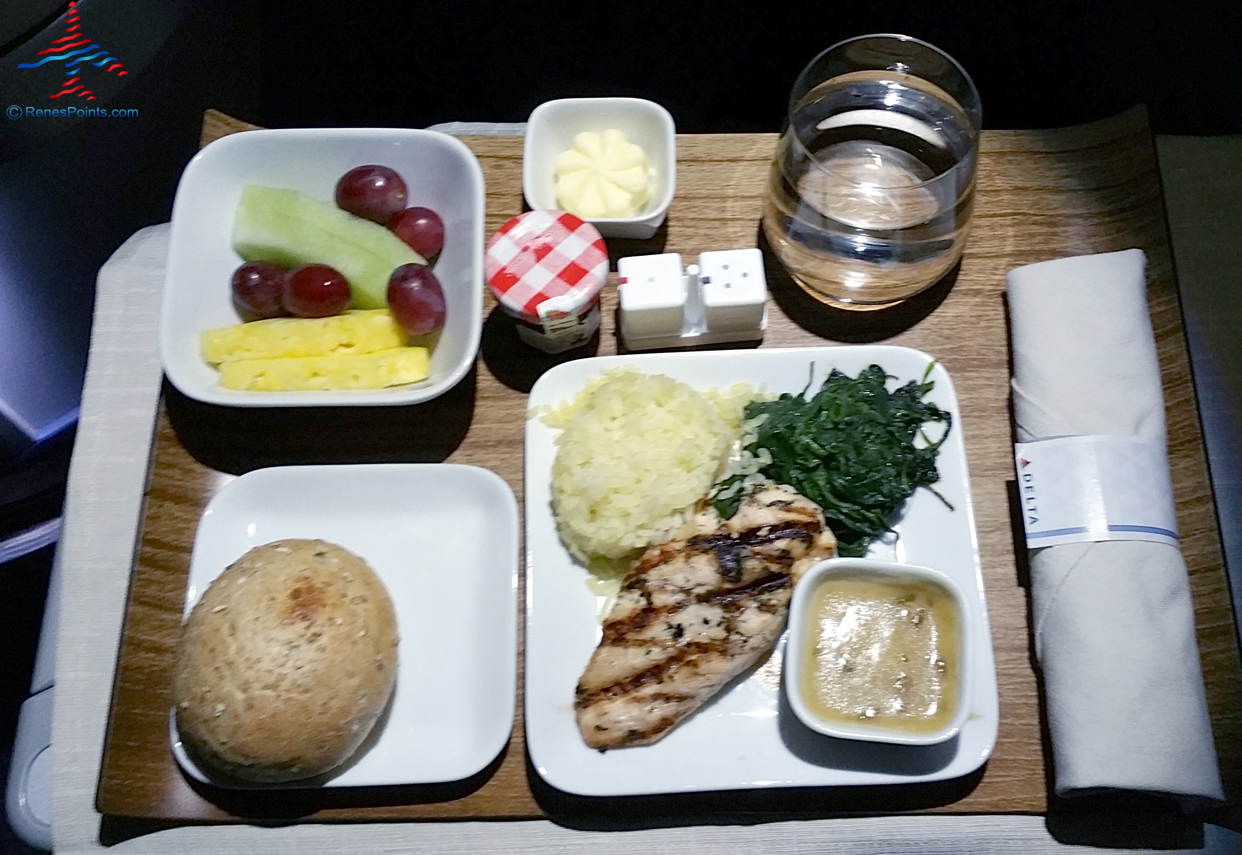 Delta One Business Class Seat Review A330-200 Seattle to Hong Kong RenesPoints blog