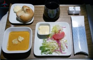 delta-one-business-class-dining-to-hong-kong-renespoints-blog-review-4