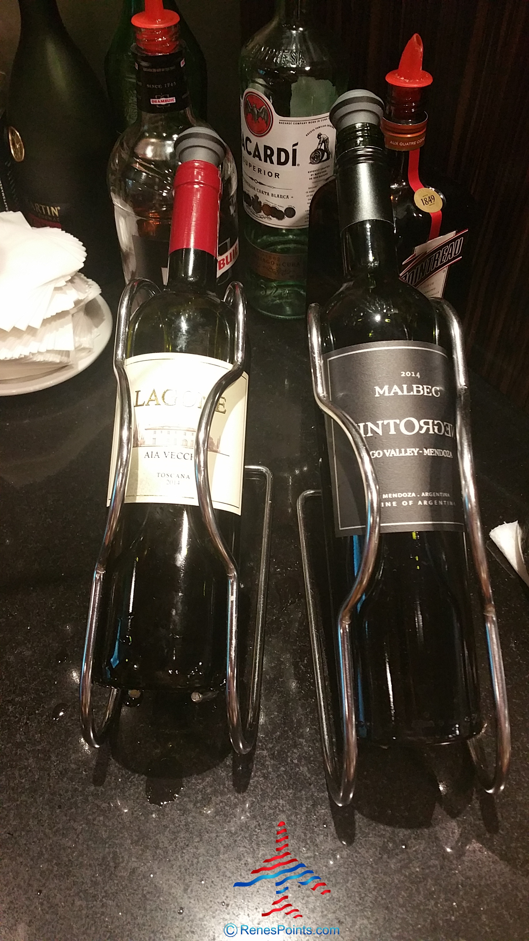 Review: KLM Crown Lounge IAH Houston Airport Skyteam Lounge & Priority Pass