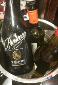 klm-crown-lounge-iah-houston-airport-renespoints-blog-review-priority-pass-skyteam-lounge-12