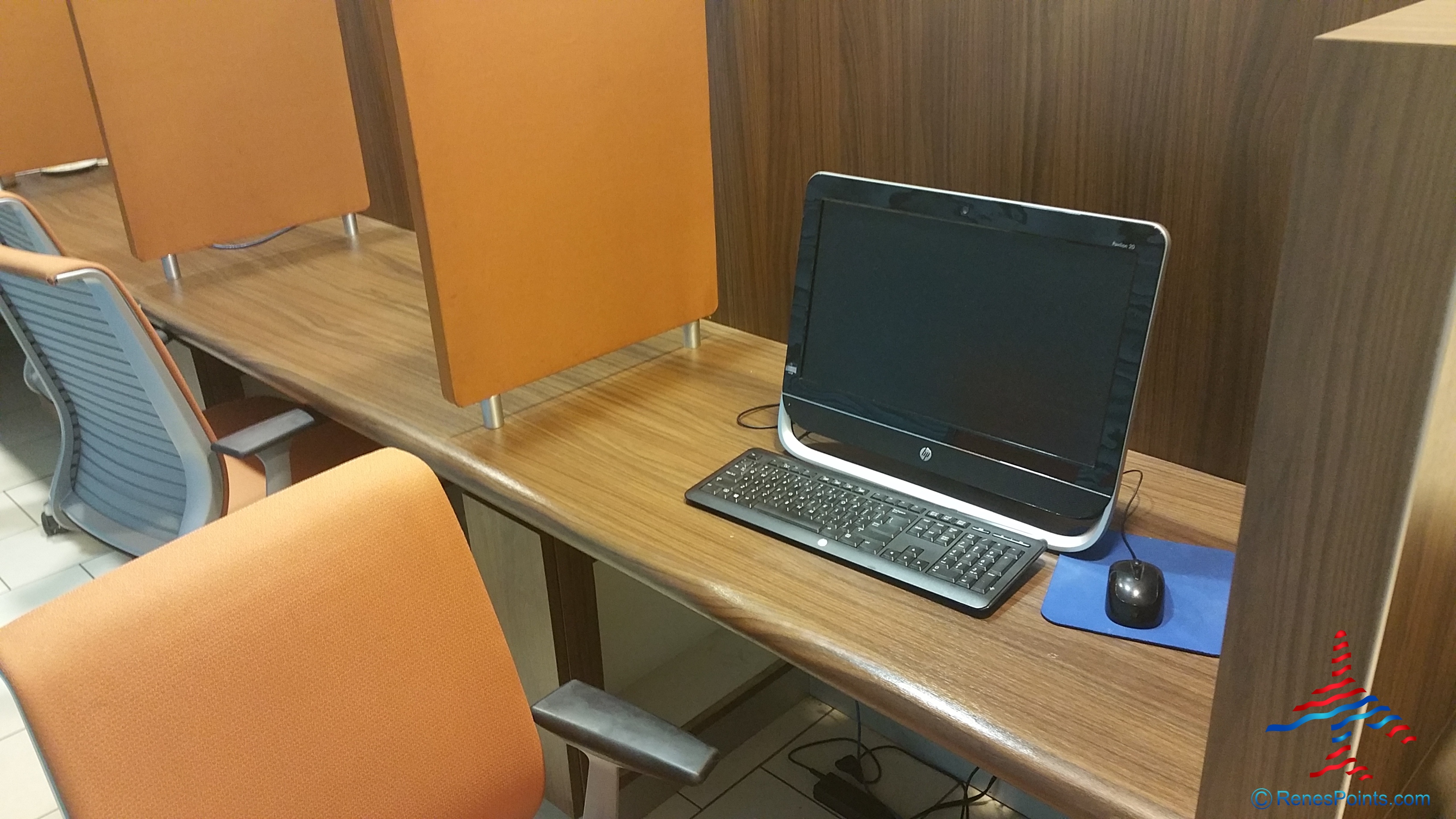 Review: KLM Crown Lounge IAH Houston Airport Skyteam Lounge & Priority Pass