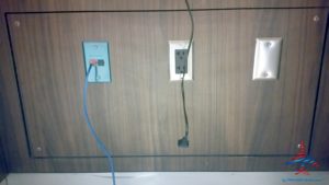 klm-crown-lounge-iah-houston-airport-renespoints-blog-review-priority-pass-skyteam-lounge-20