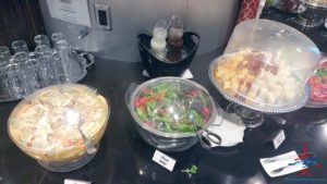 klm-crown-lounge-iah-houston-airport-renespoints-blog-review-priority-pass-skyteam-lounge-8