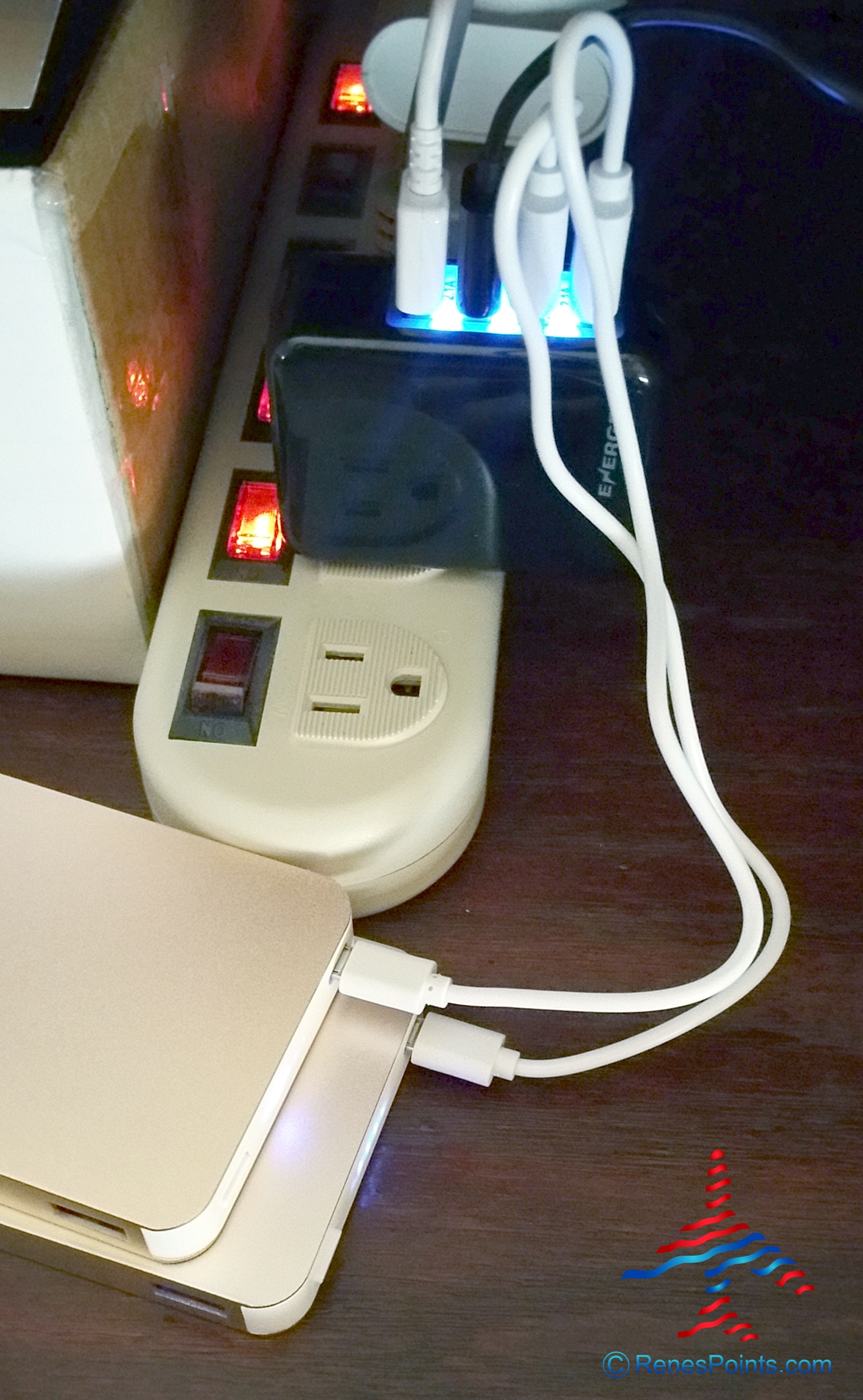 Review: GATCEPOT 15000mAh Battery Bank – The good, the bad and the “meh”!