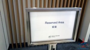 skyteam-delta-lounge-hkg-hong-kong-international-airport-review-renespoints-travel-blog-25