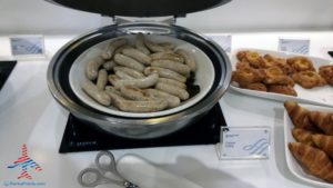 skyteam-delta-lounge-hkg-hong-kong-international-airport-review-renespoints-travel-blog-7