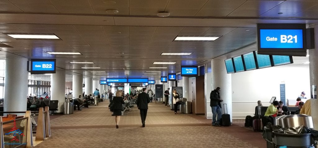 THE CLUB at PHX Lounge review Phoenix Sky Harbor International Airport ...