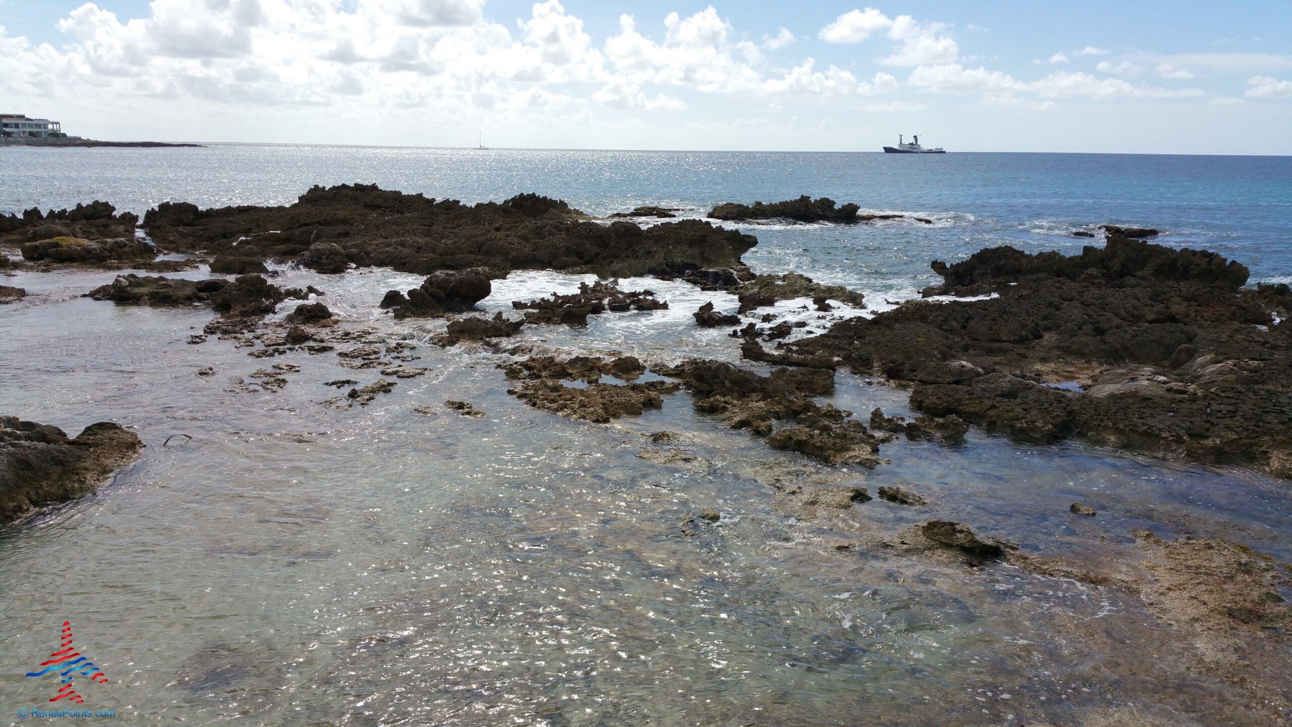 The Alegria Resort on Maho Beach, Sint Maarten SXM – a RenésPoints Readers Meet-up Review
