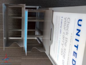 What is the United and American Airlines carryon bag check real size check tester like - we compare RenesPoints blog Review (4)