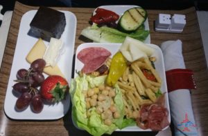 one strange delta flight from phx to dtw renespoints blog (4)