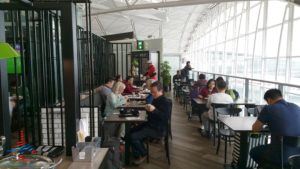 plaza premium priority pass lounge hong kong hkg airport renespoints blog review (13)