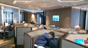 plaza premium priority pass lounge hong kong hkg airport renespoints blog review (5)