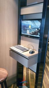 plaza premium priority pass lounge hong kong hkg airport renespoints blog review (7)