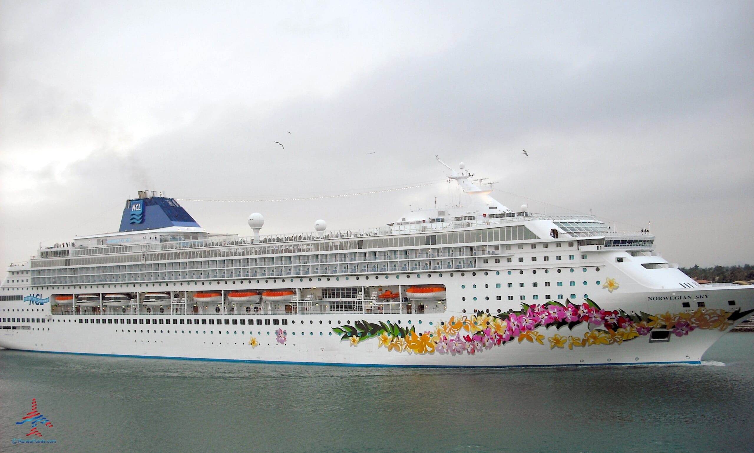 I’m floating back into cruising & reaching NCL Platinum status ASAP. Here are my H2O plans!