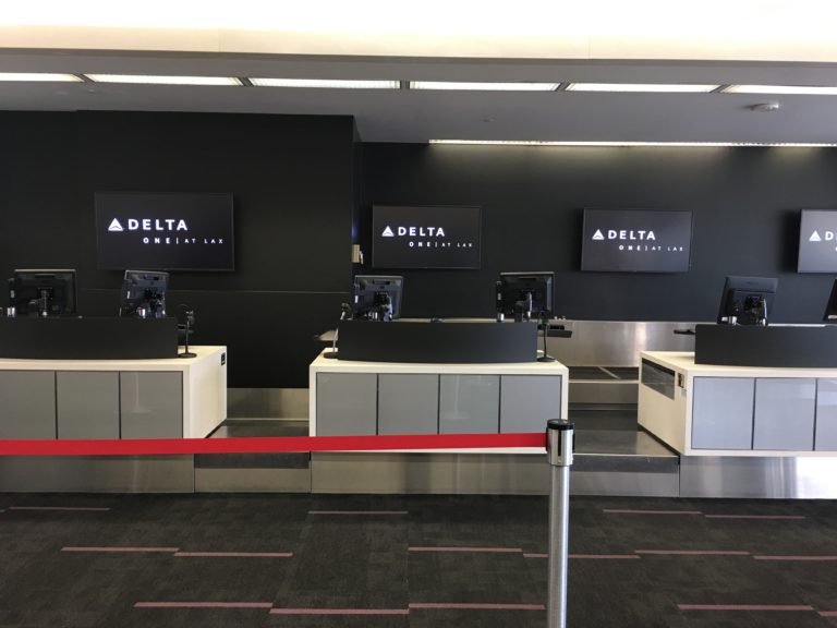 DeltaOneLAXCheckIn Eye of the Flyer