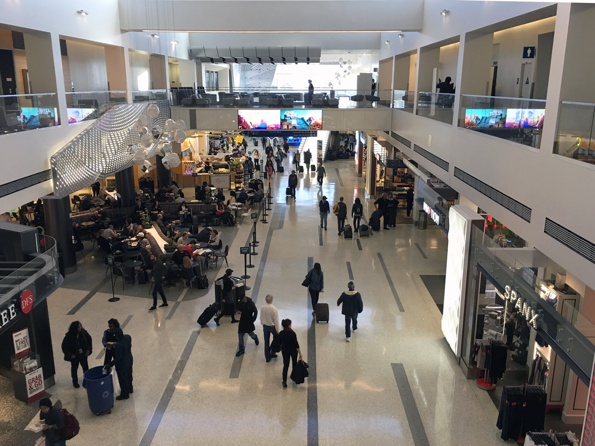 What is it like in LAX this week? Reader Chris tell us the “real” skinny on the Delta terminal move!