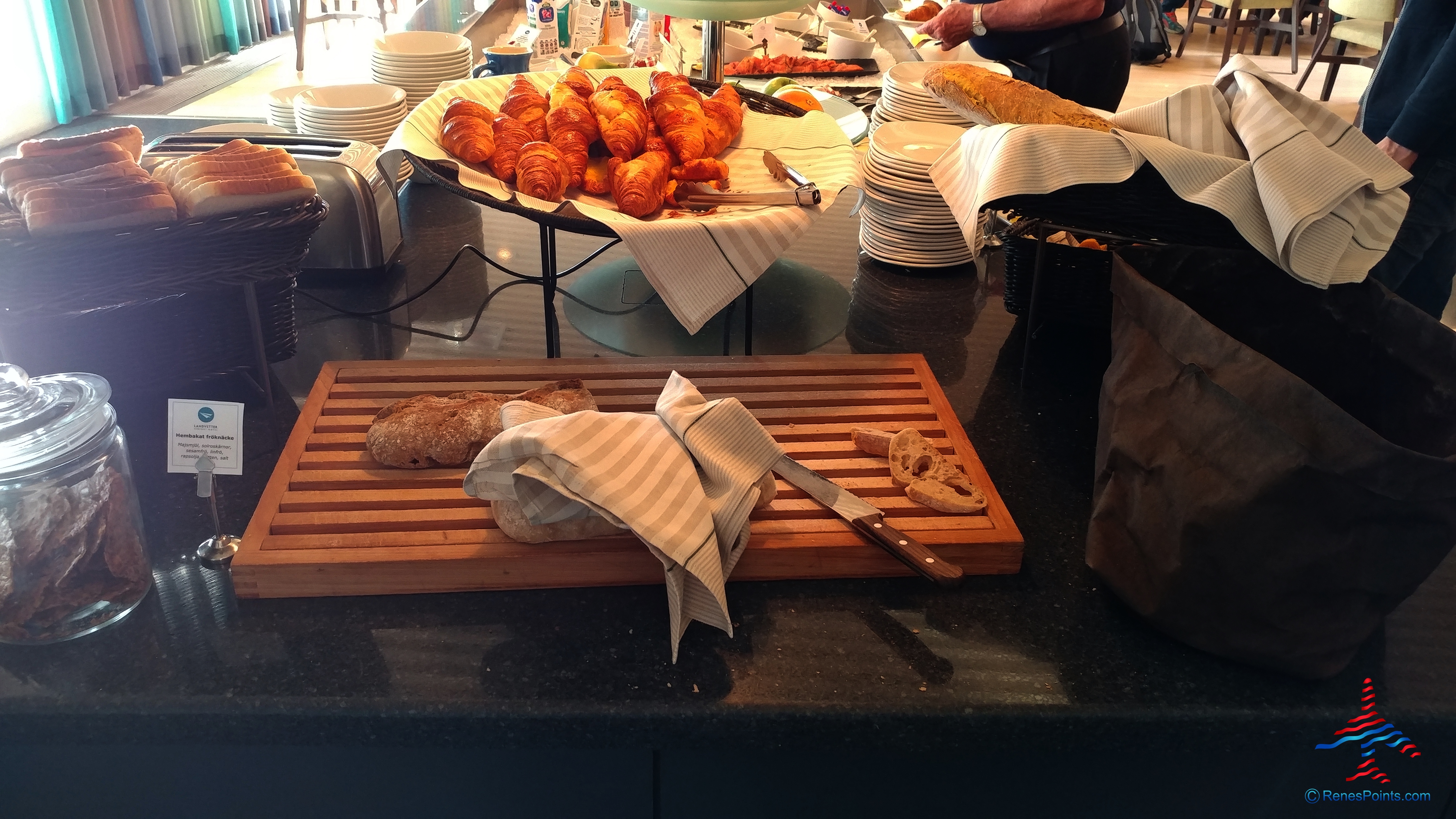 Review: Gothenburg Sweden Landvetter Airport Hotel GOT (a short walk / shuttle  from the airport).