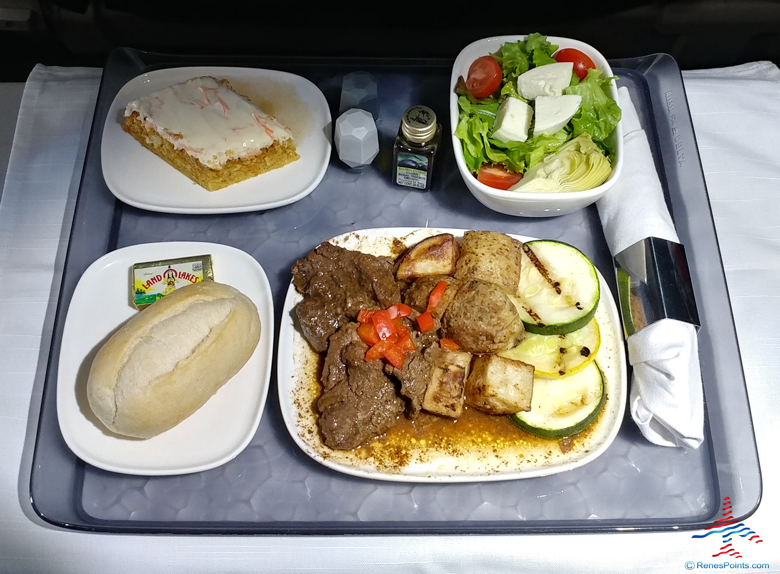 delta airlines economy class food