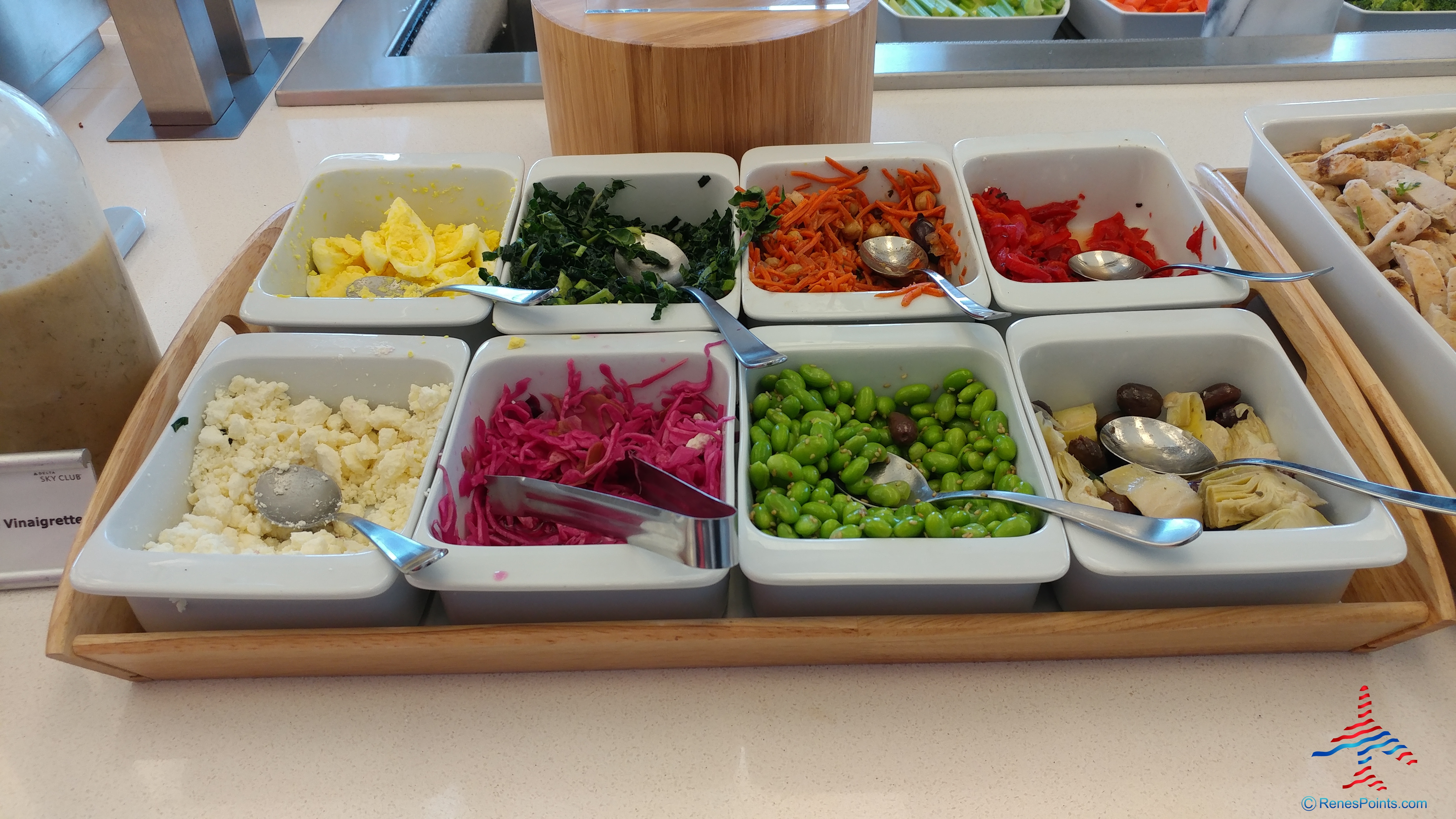 Delta Air Lines Los Angeles LAX Terminal 2 – T2 Sky Club Review