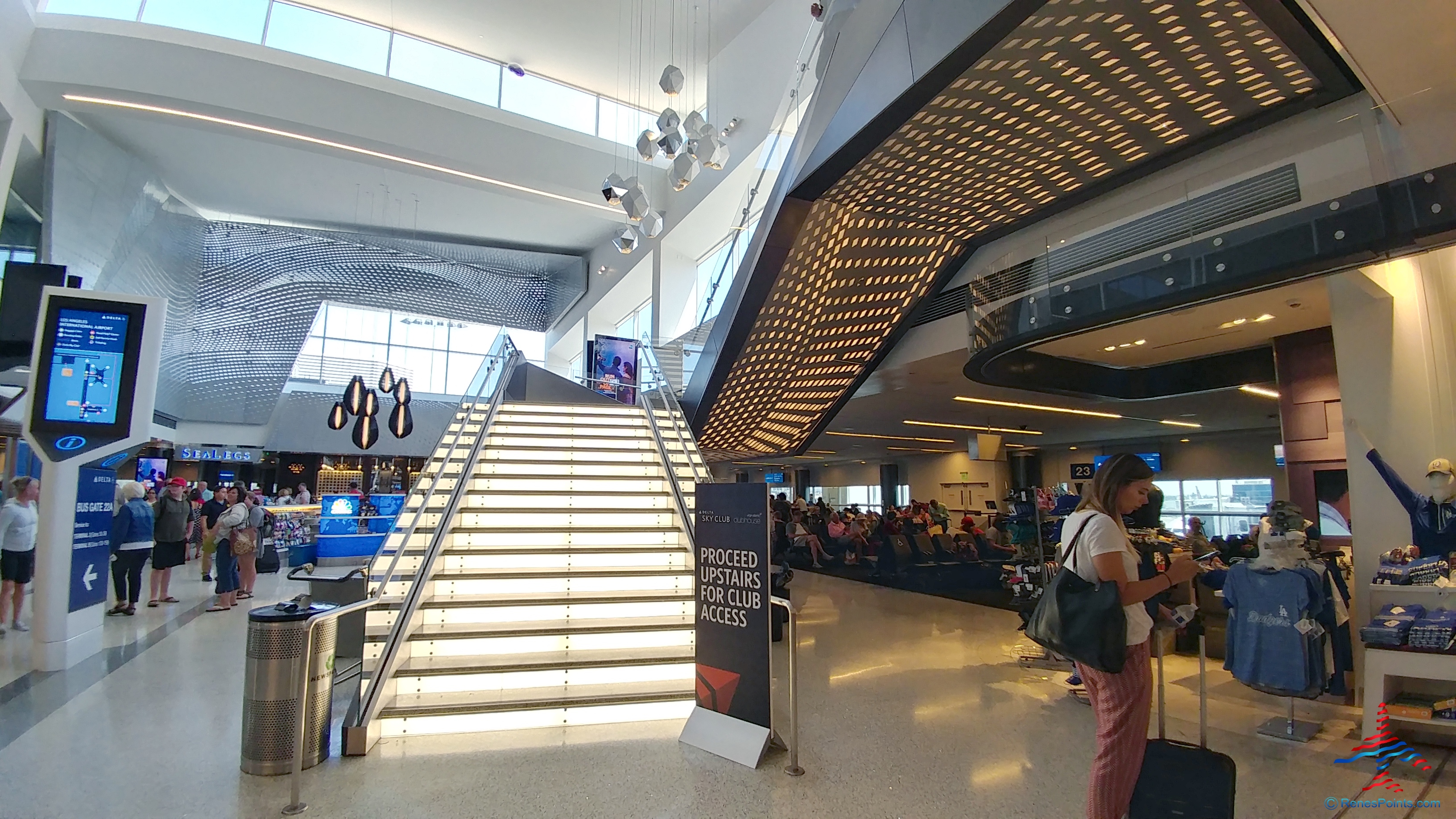 The Delta Air Lines T2 LAX experience – What you can expect flying Delta in Los Angeles