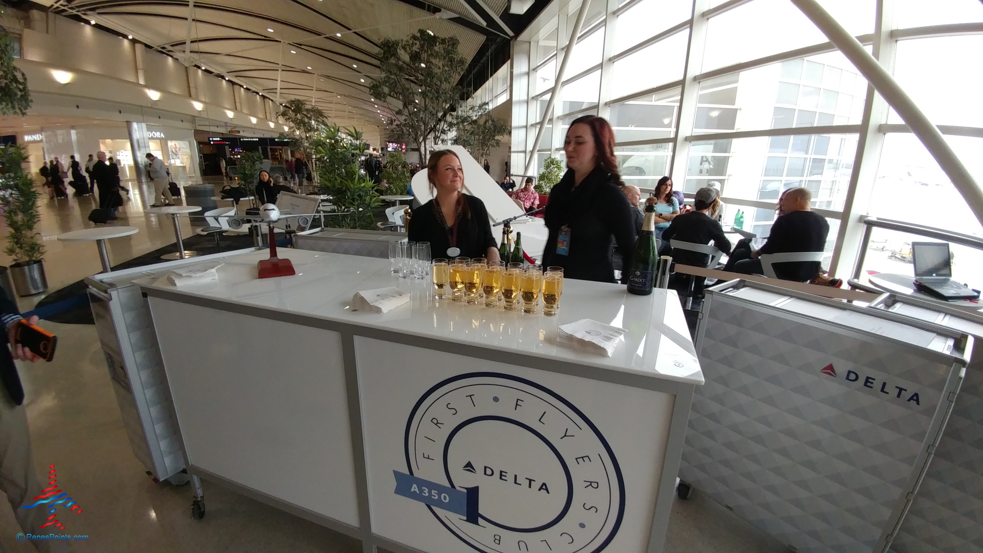 Delta Air Lines Airbus A350 Preflight event Detroit DTW Airport – First day of Flight!