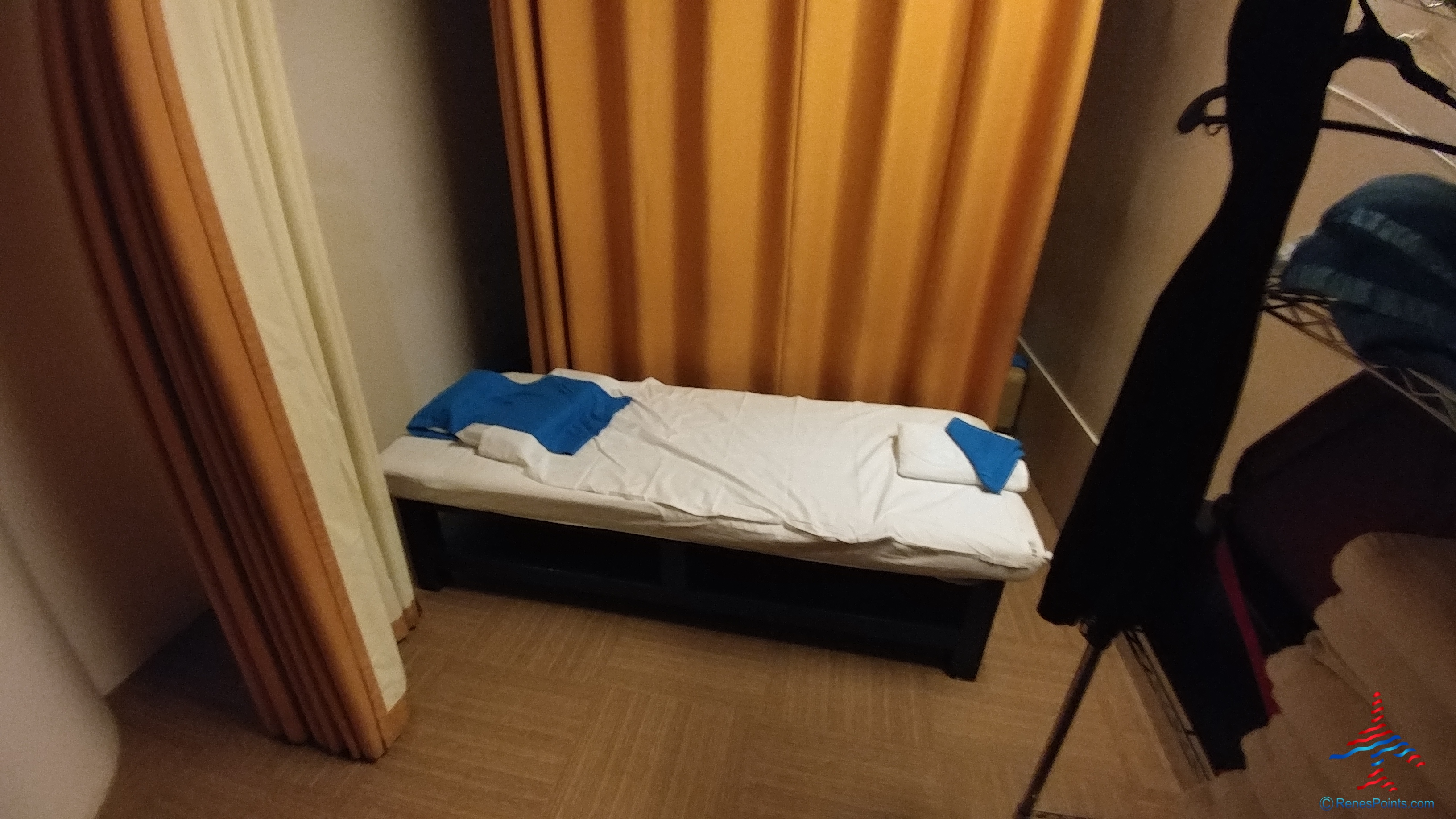 The Wings Lounge Review Manila MNL Airport – Massage, showers & more available 24 hours a day.