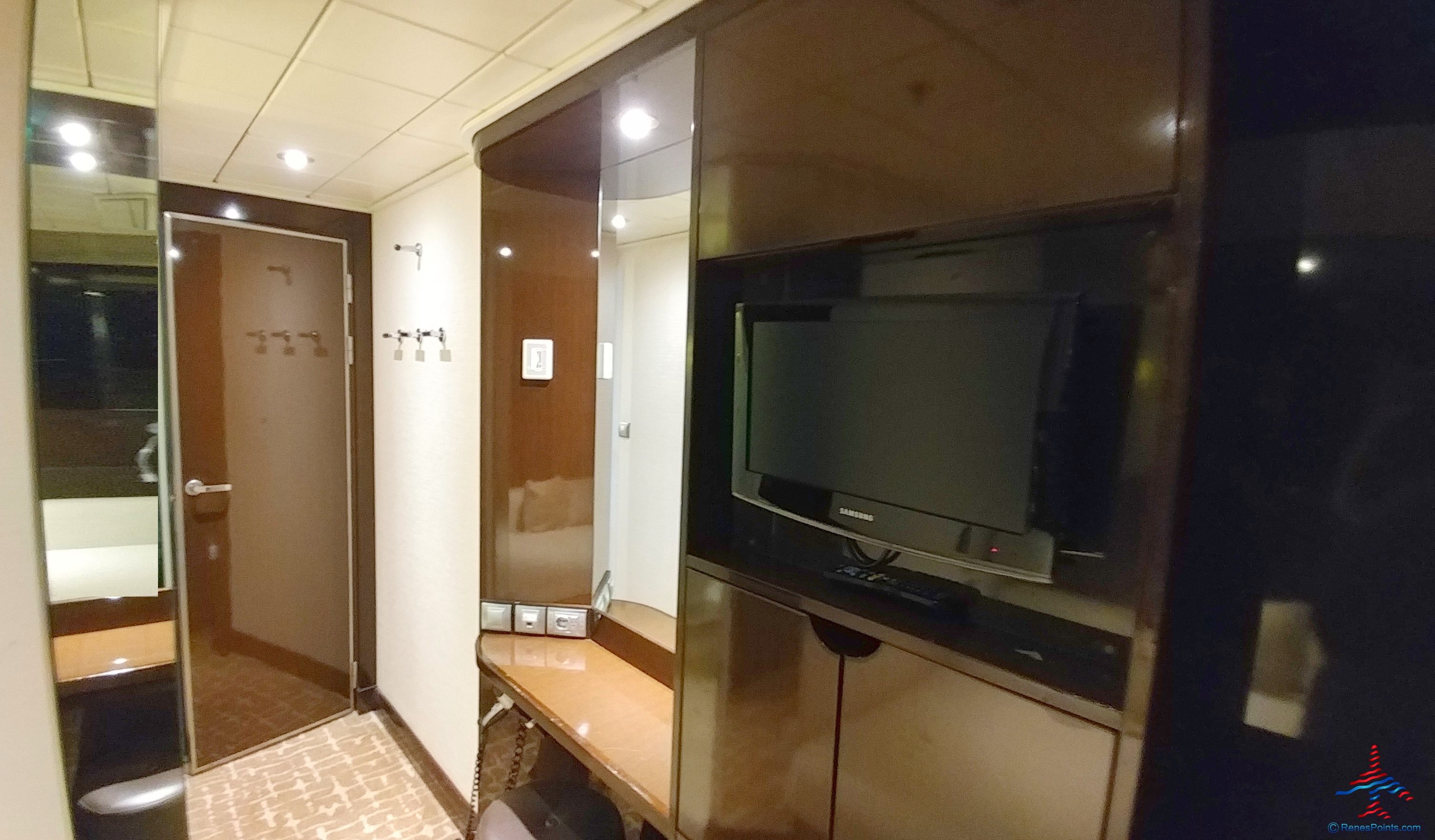 Review: Norwegian Cruise Lines Haven 2 Bedroom Suite – Cabin 16011