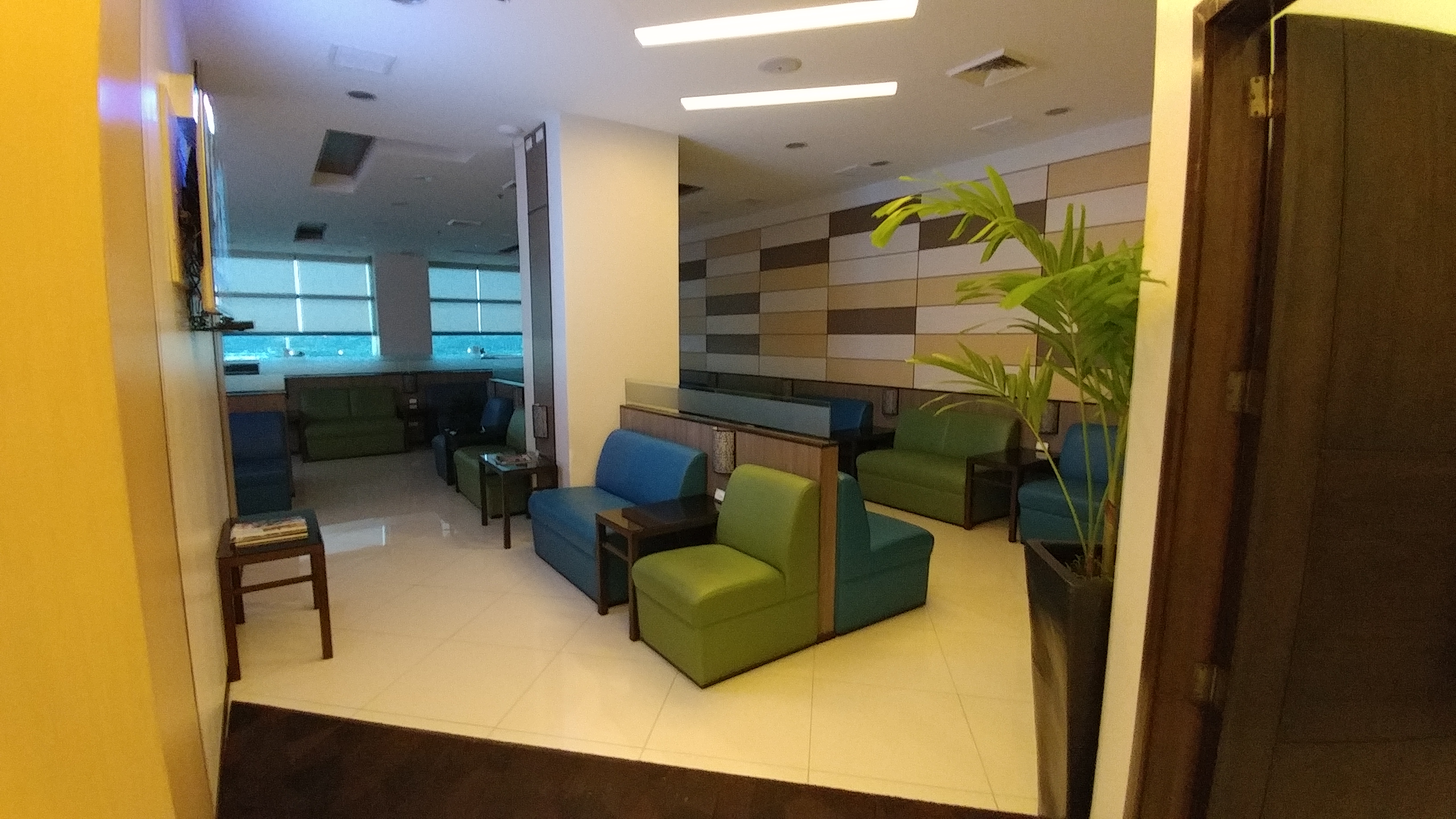 Skyview Priority Pass Manila Ninoy Aquino MNL Airport Review (while under construction).