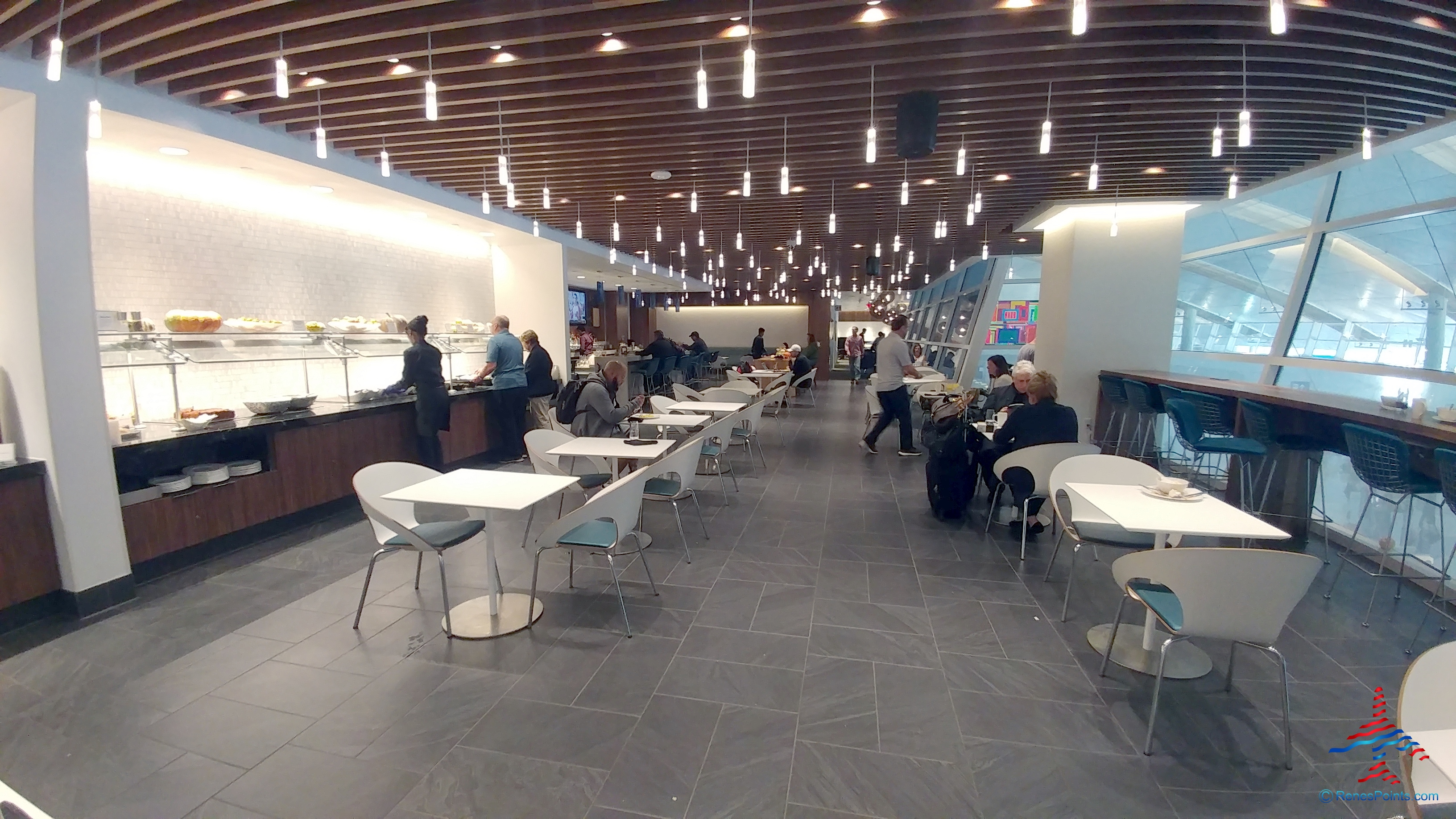 The NEW Dallas DFW American Express Centurion Lounge 2018 Review