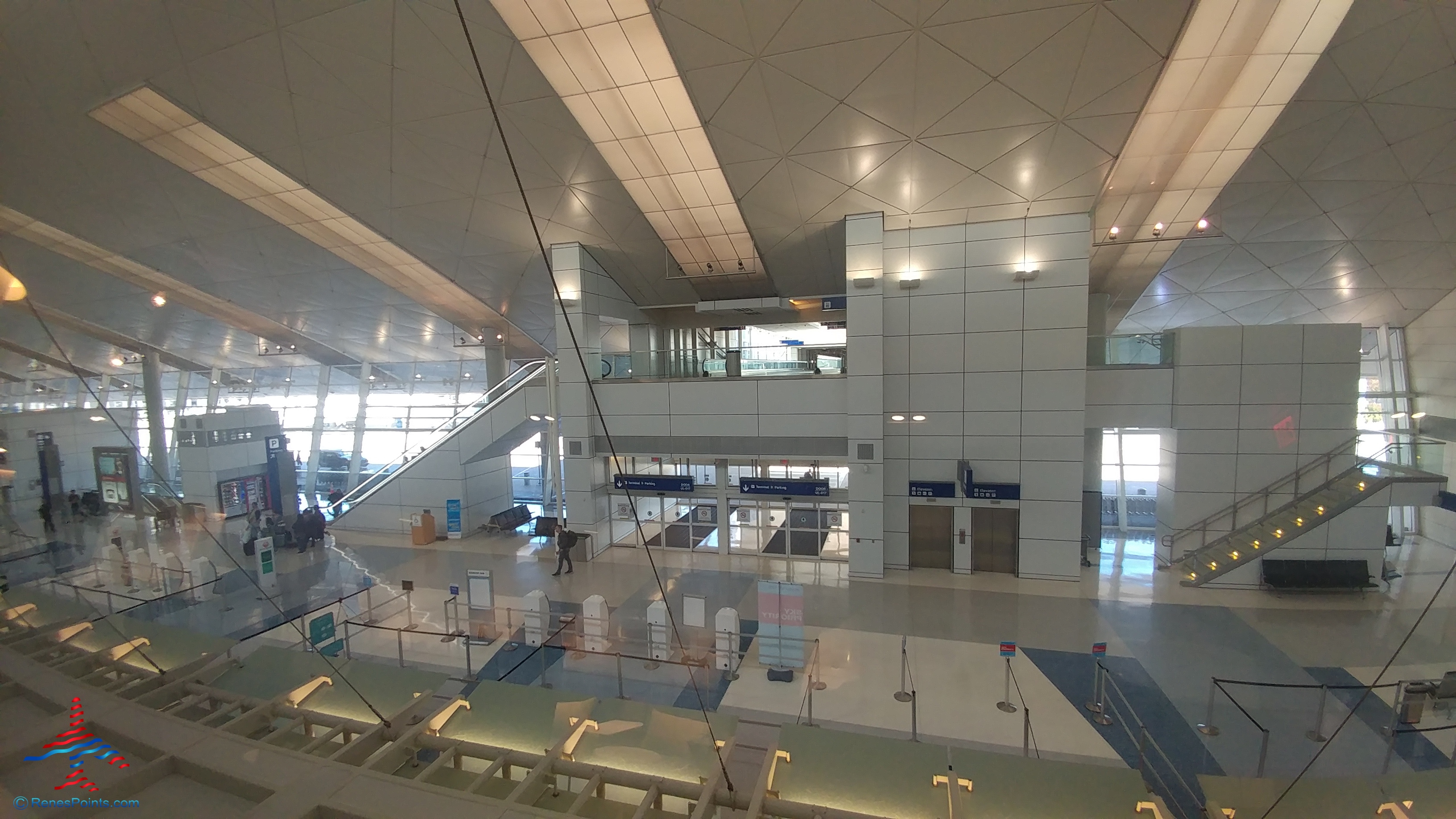 The NEW Dallas DFW American Express Centurion Lounge 2018 Review
