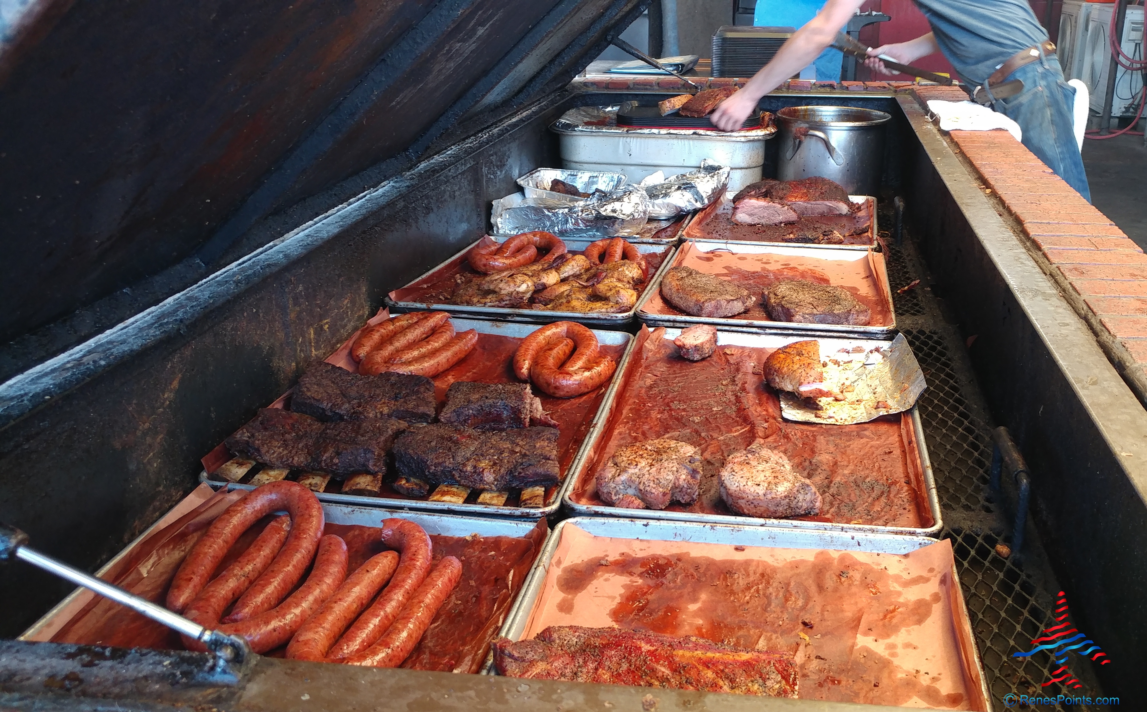 Who has the BEST BBQ in Austin Texas? Franklin’s? Coopers? Kreuz? Blacks? Salt Lick? Delta Frequent Flyers find out!