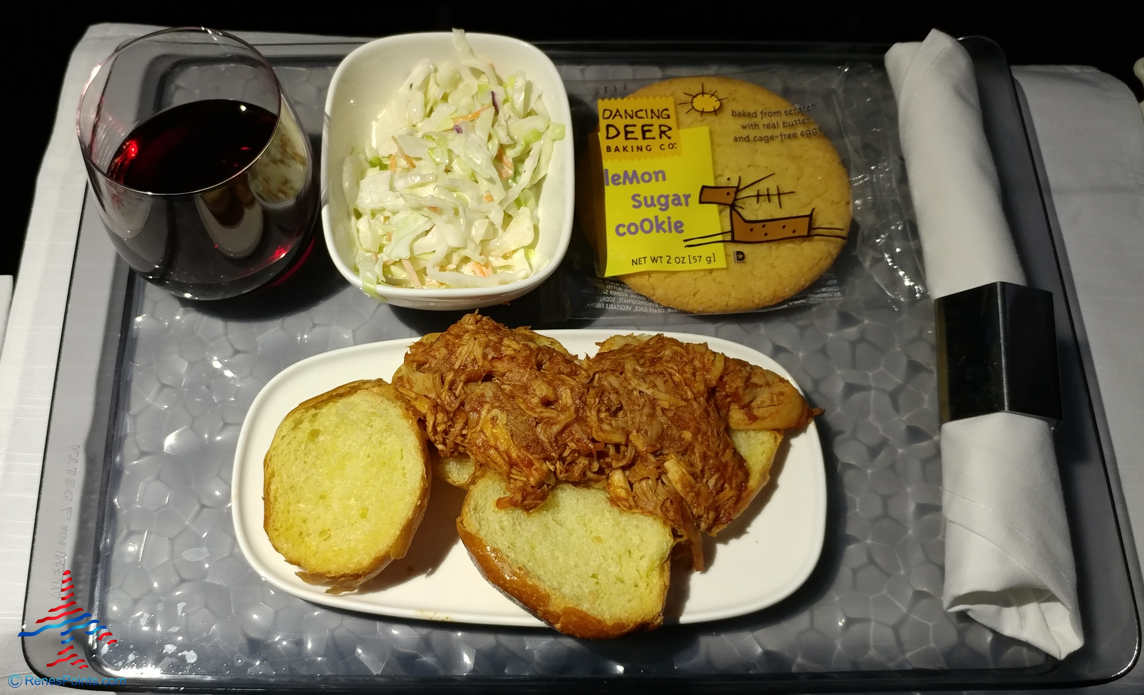 Review: The Delta Air Lines First Class BBQ Slider Lunch (out of Austin AUS airport no less)!