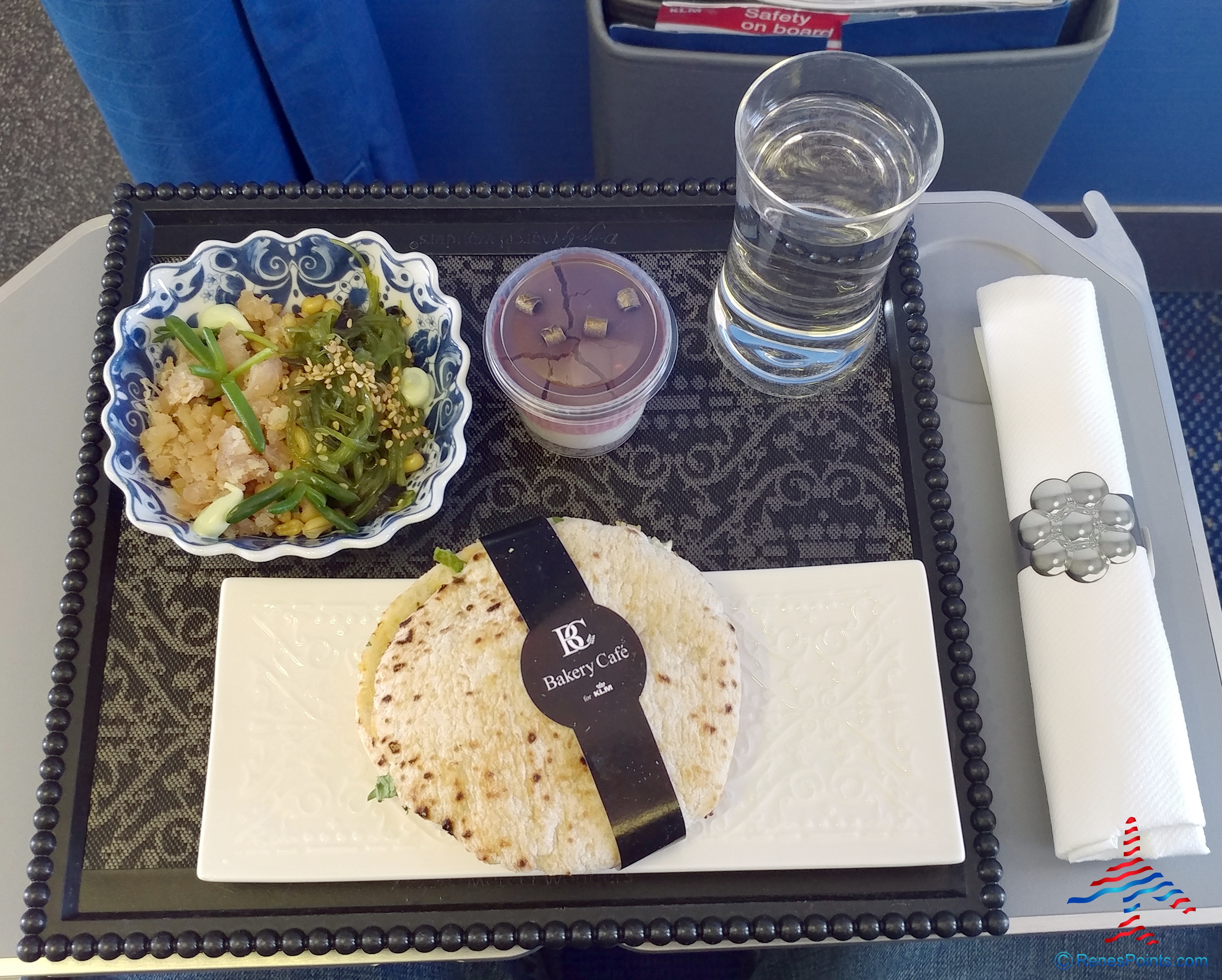 Is KLM Even Trying Anymore With Their Domestic Business Class? Food – Bad. Seat – Bad. Wifi – No. Business Class / Skyteam Elite bags – Not loaded.
