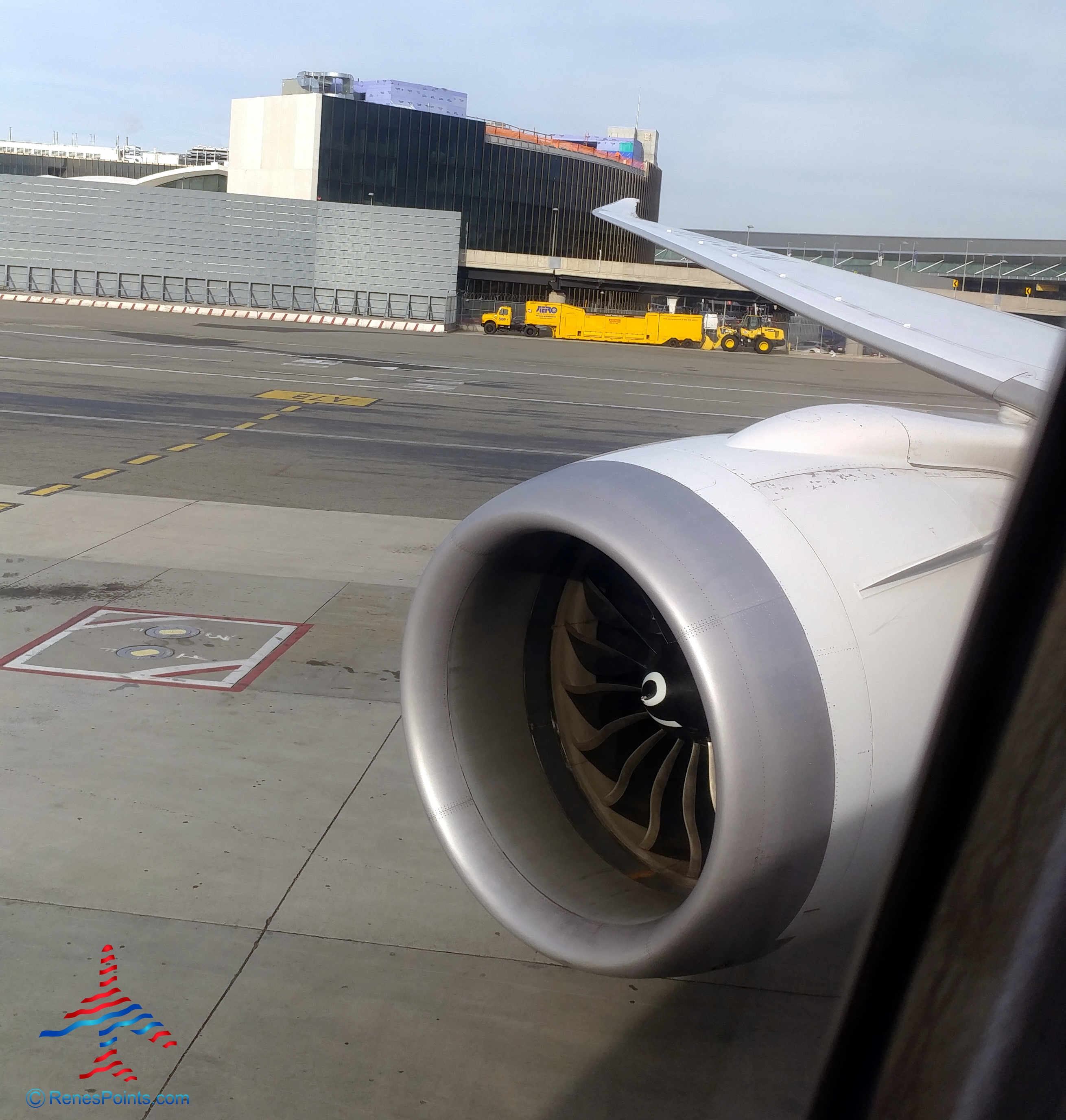 Skyteam AeroMexico 787-8 Dreamliner Business Class New York to Mexico City Review