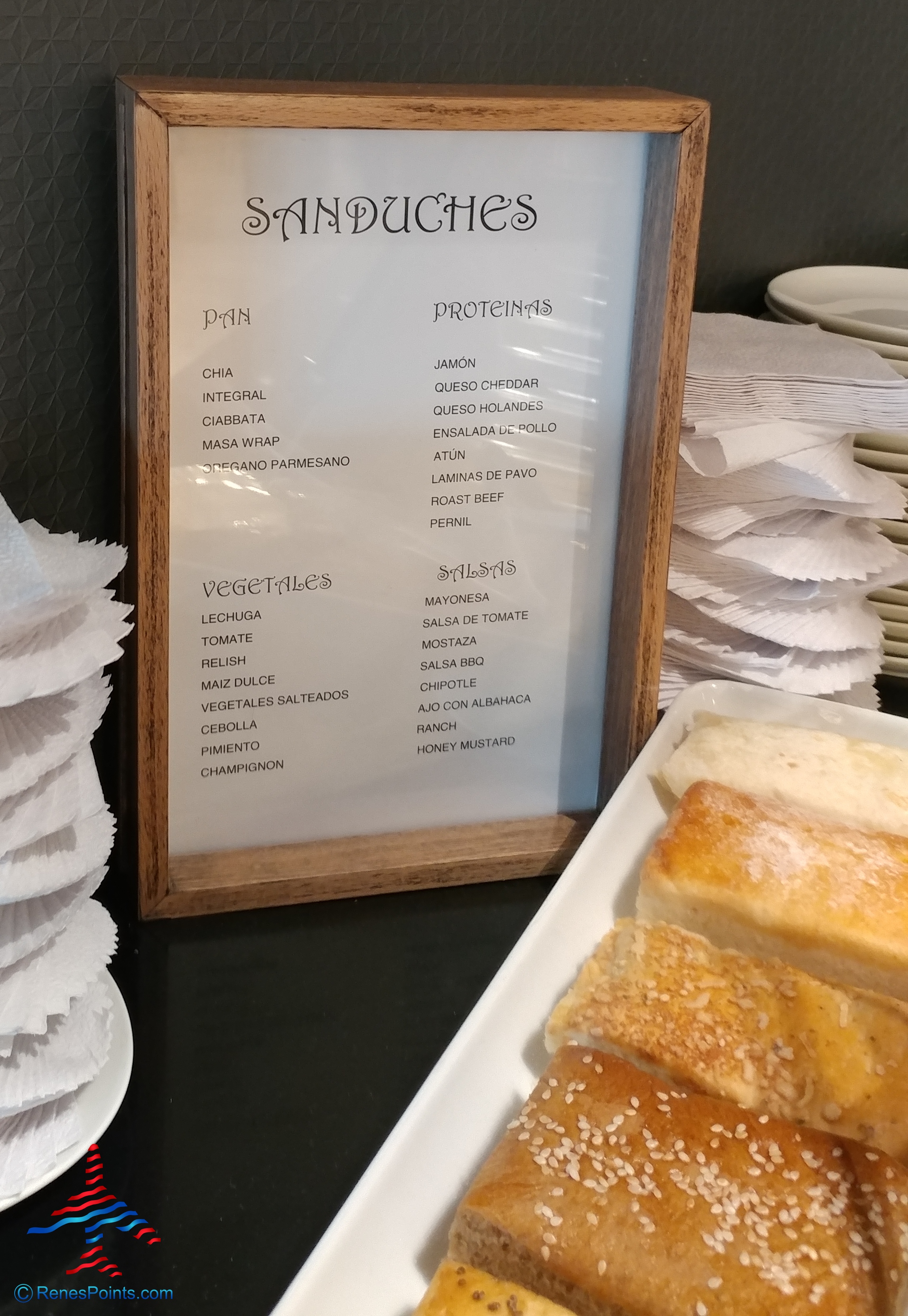 Sala VIP International Priority Pass Lounge Review Quito UIO Ecuador